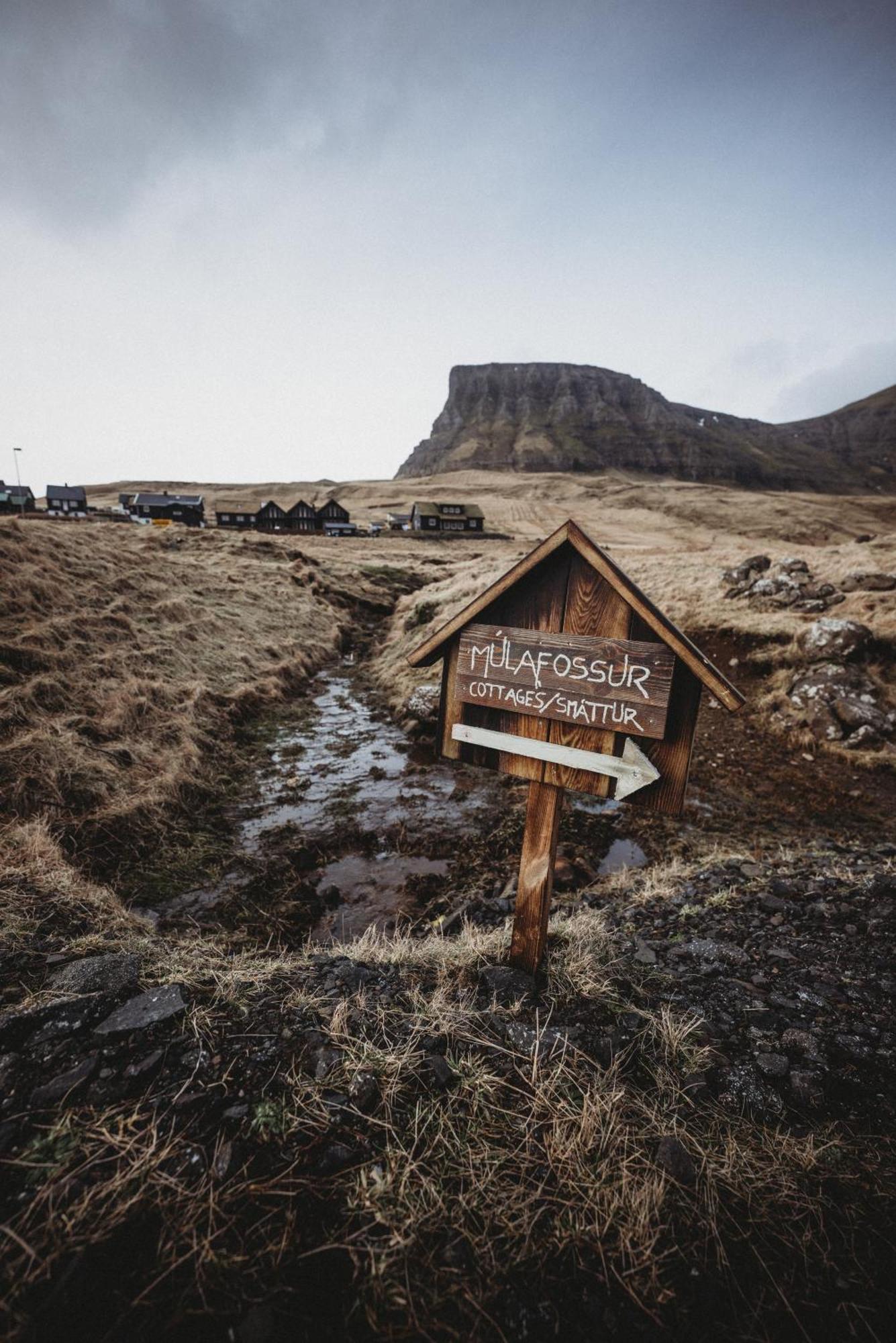 Mulafossur Cottages By Famous Waterfall In Gasadalur Eksteriør billede