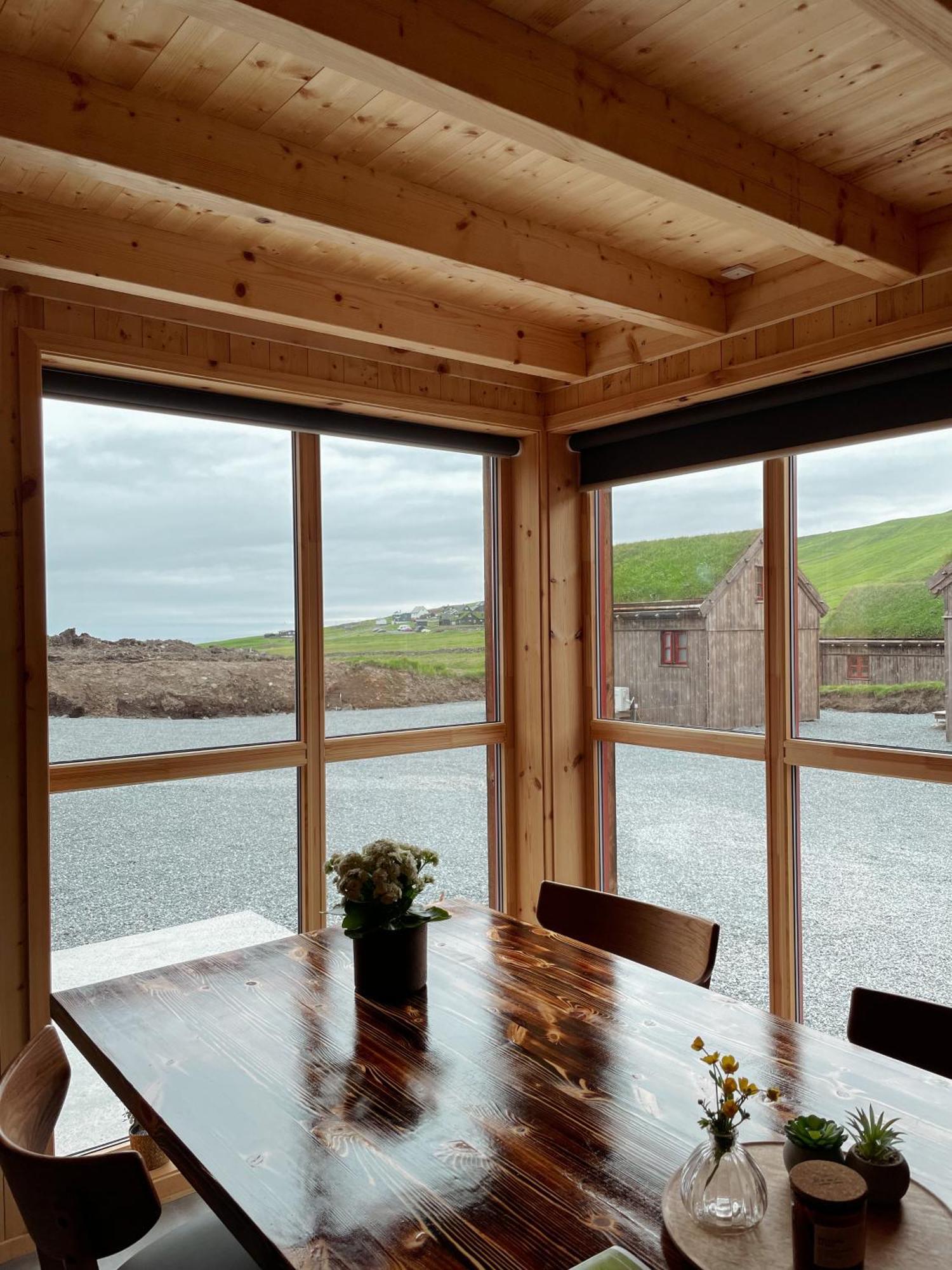 Mulafossur Cottages By Famous Waterfall In Gasadalur Værelse billede